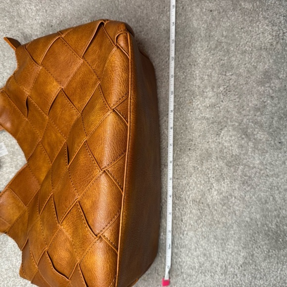 NWT Tan Woven Front Satchel Purse Bag - Picture 8 of 8